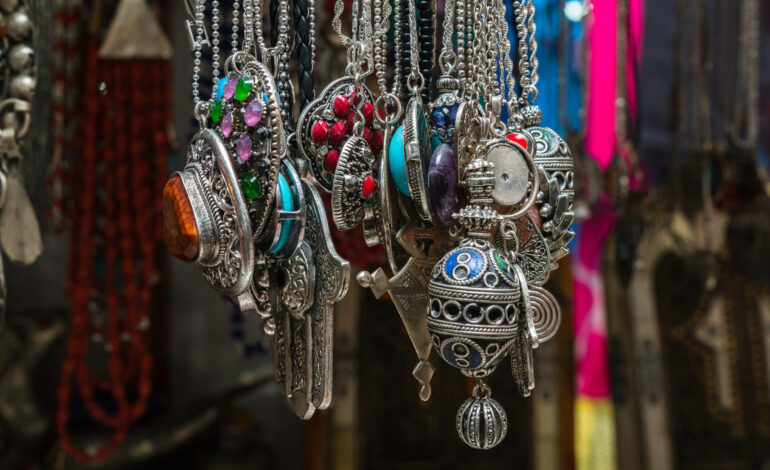  Zoom sur les Bijoux Artisanaux Marocains : Entre Héritage et Modernité en 2025