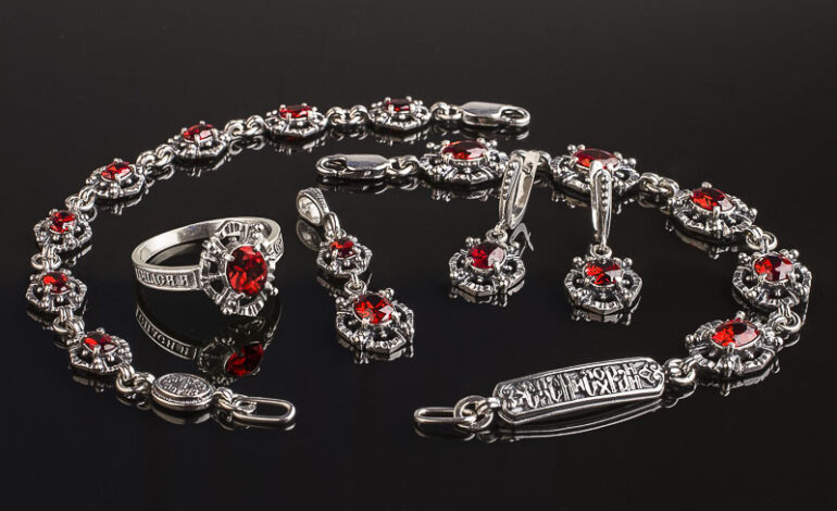  5 Erreurs à Éviter Quand on Achète des Bijoux en Ligne